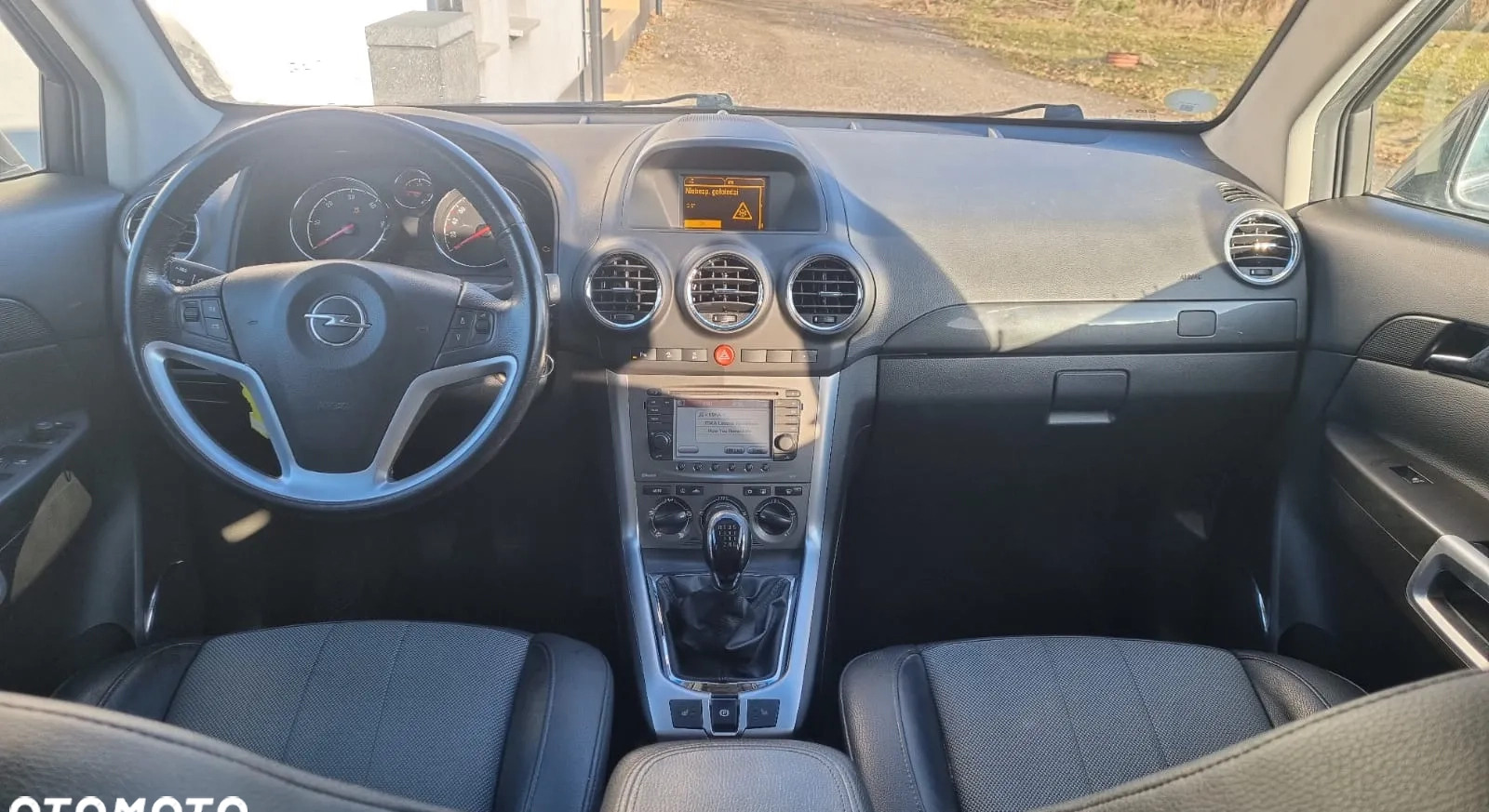Opel Antara cena 32900 przebieg: 179000, rok produkcji 2012 z Leszno małe 137